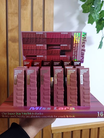 Labial liquido matte vinyl Miss Lara