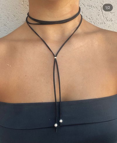 Chocker de gamuza regulable