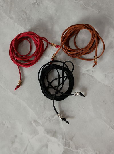 Chocker de gamuza 