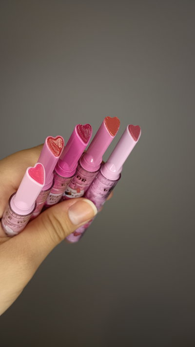 Labial en forma de corazón 