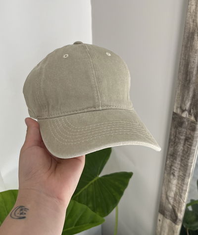 Gorra beige crema