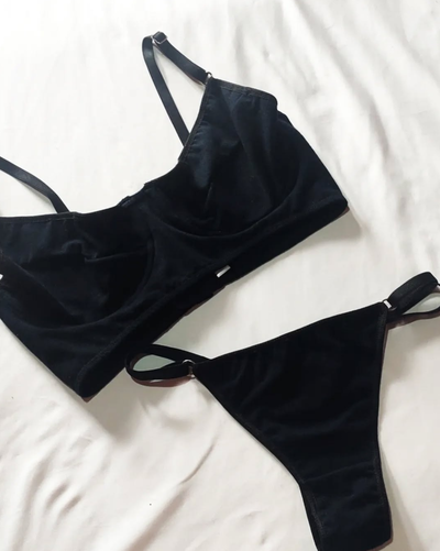 Conjunto de algodón con aro negro