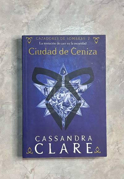Cazadores de sombras: Ciudad de ceniza - Usado -Cassandra Clare
