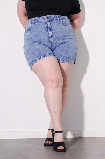Short Lana