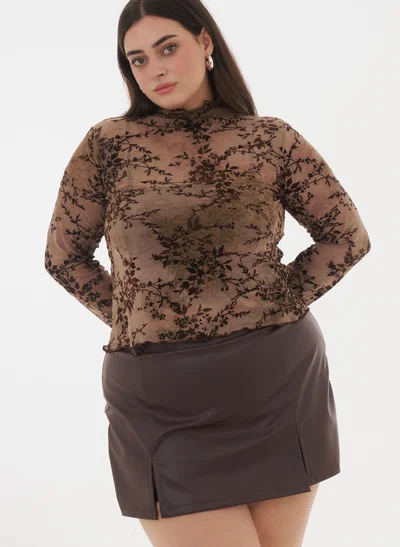 Remera Astrid Flores