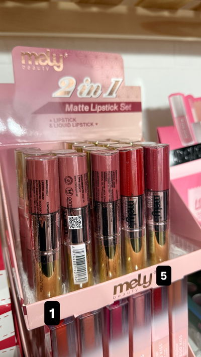 Labial líquido + labial en barra 