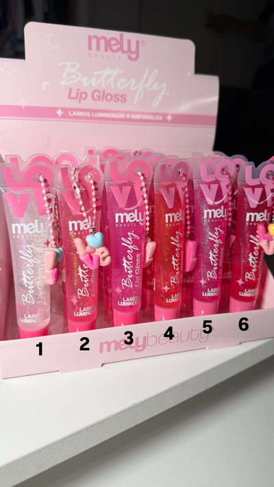 Gloss love -Mely