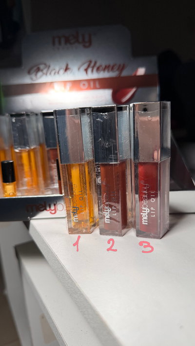 Lip oil con color -Mely