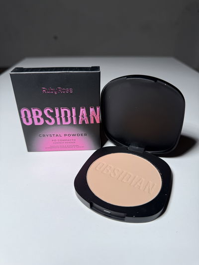 Polvo compacto - Obsidian Ruby rose