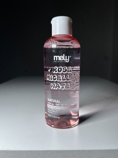 Agua micelar con extracto de agua de rosa-Mely