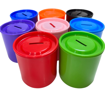 Alcancia plastica vacia