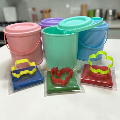 Balde Golosinero 3 masas 50g + 3 formas gdes.