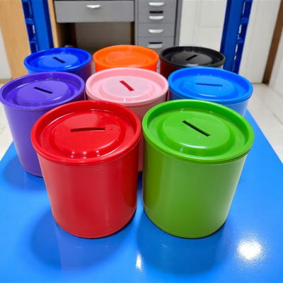 Alcancia plastica vacia