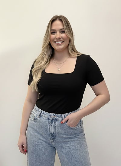 Remera escote cuadrado 