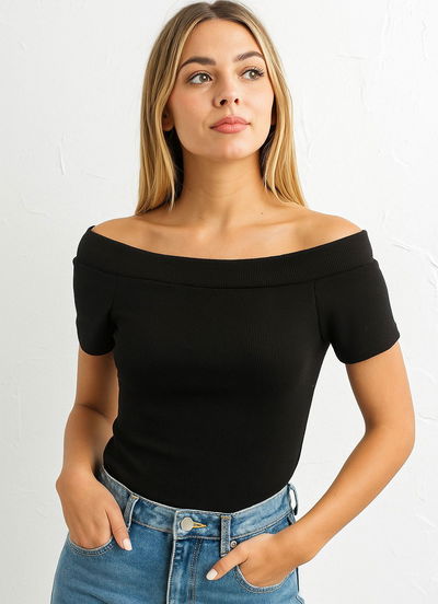 Remera Cuello Bote