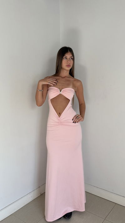 vestido largo strapless con corte triángulo invertido