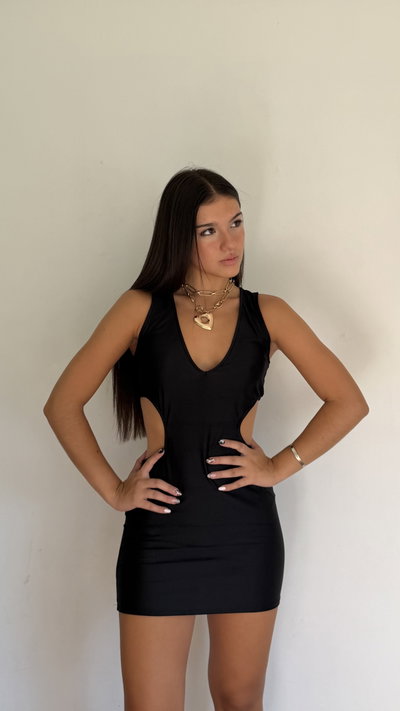 vestido corto escote en v con cintura abierta