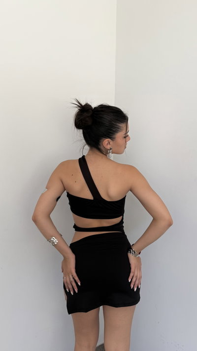 vestido corto cut out de tricot