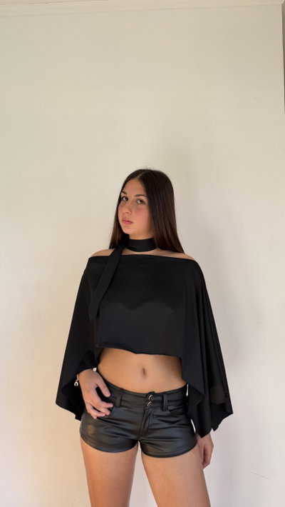 top con mangas murciélago