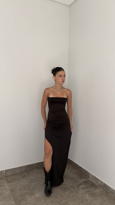 vestido largo strapless con espalda para atar 