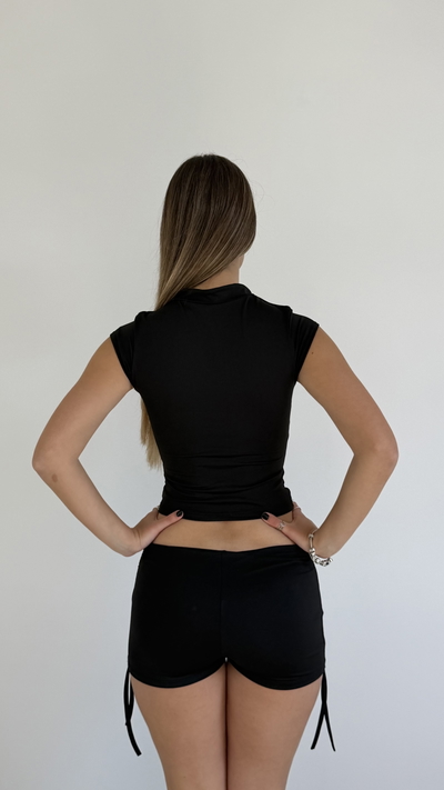 microshort basico con frunces lat 