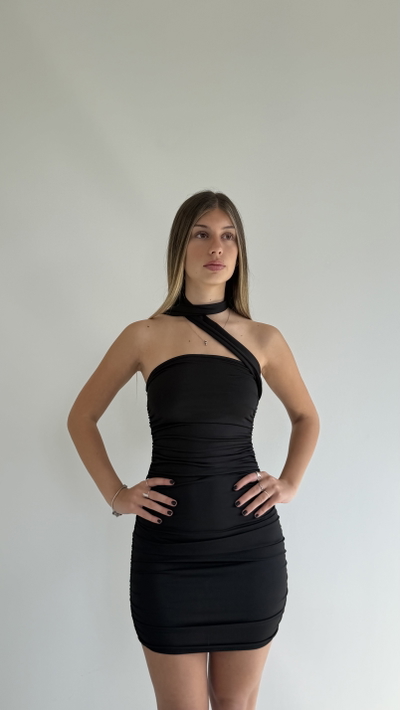 vestido corto strapless con tira cruzada