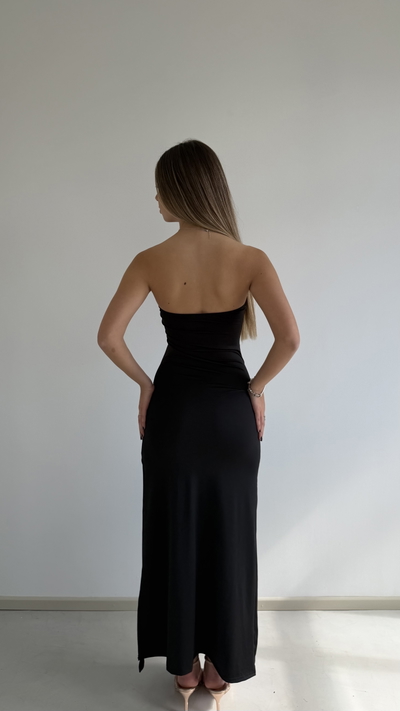 vestido largo strapless basico con hebilla