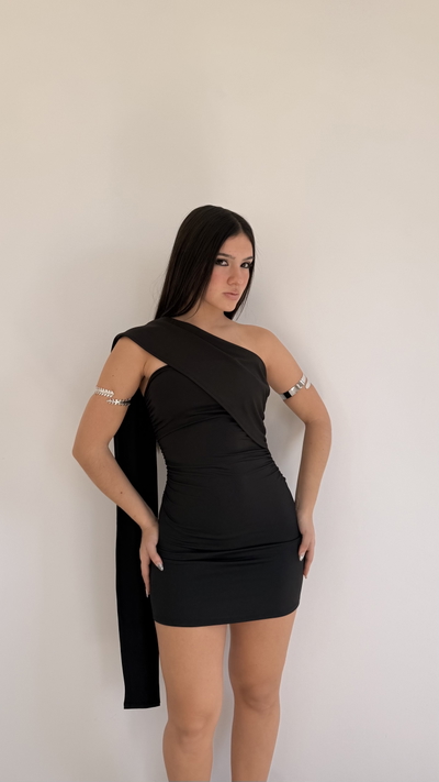vestido corto strapless con tira