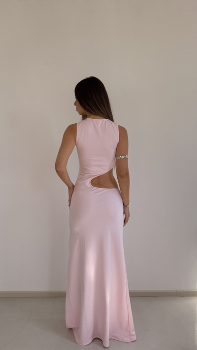 vestido largo con corte en abdomen y tajo 