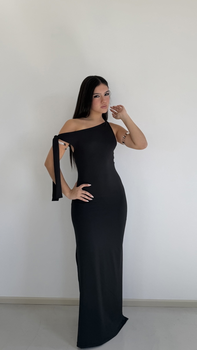 vestido largo un hombro asimetrico con nudo