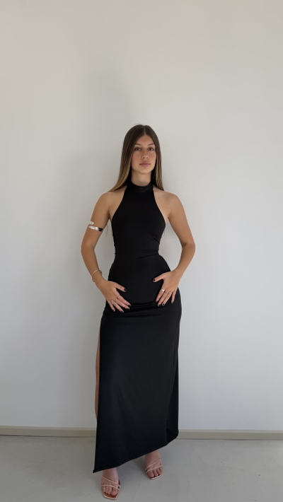 vestido largo al cuello con espalda p/atar 