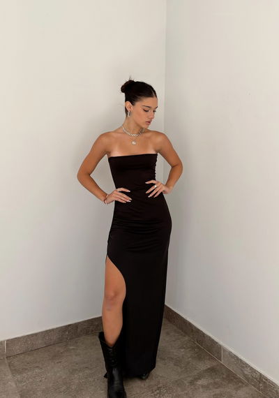 vestido largo strapless con espalda para atar 