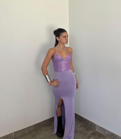 vestido largo escote en v con lentejuelas 