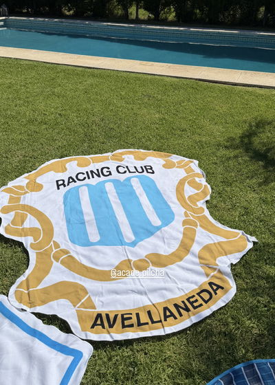 Toallón Escudo Retro