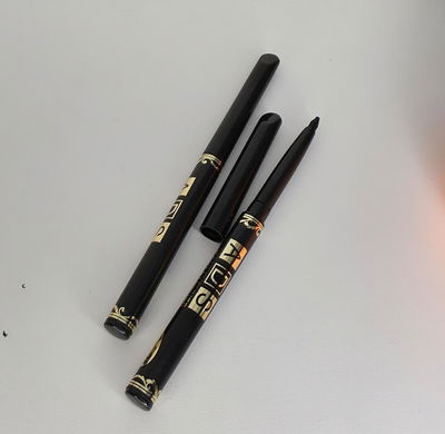 Delineador retractil