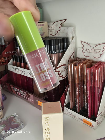 Lip gloss pink21