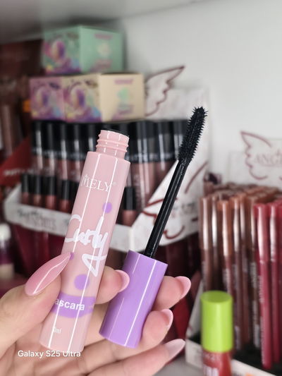 Mascara mely