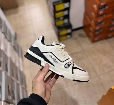 Louis Vuitton Clasicas