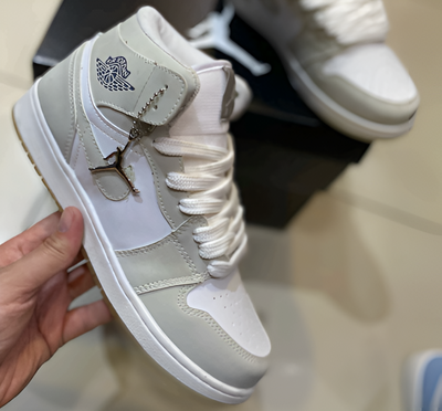 Nike Air Jordan 1 Mid Gris