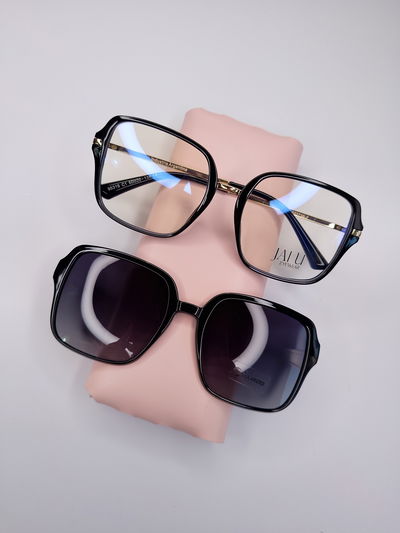 Clip on Maite - Negro