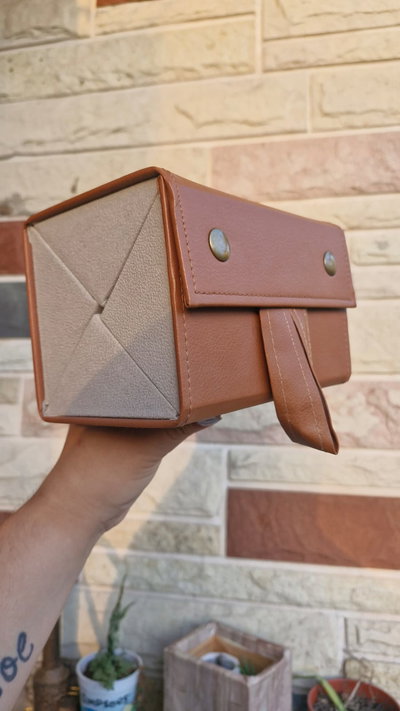 Organizador de lentes con 4 divisiones