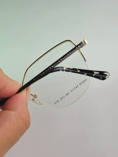 Armazón París negro montado al aire