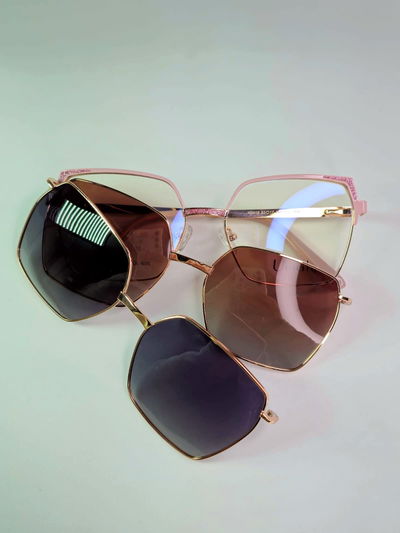 Clip on Premium Malibú rosa con glitter ✨️
