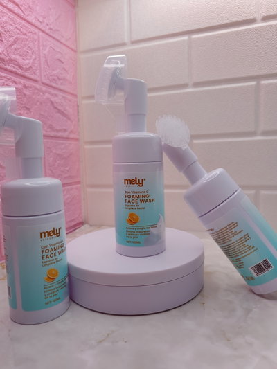 Mely Skincare Espuma Facial con Vitamina C + Cepillo