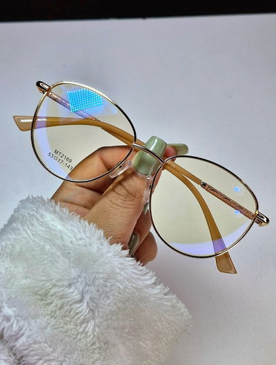 Armazón con nacar ✨️ Laura dorado