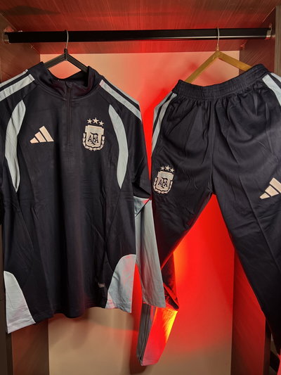 Conjunto de INVIERNO Azul de entrenamiento Selección Argentina 26