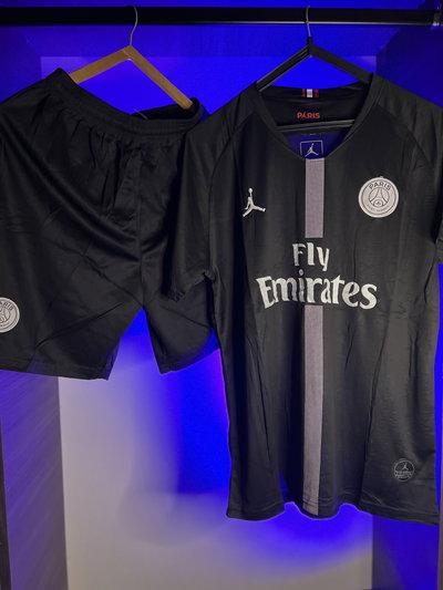 Paris Saint Germain Conjunto JORDAN RETRO (FAN) NEGRO 