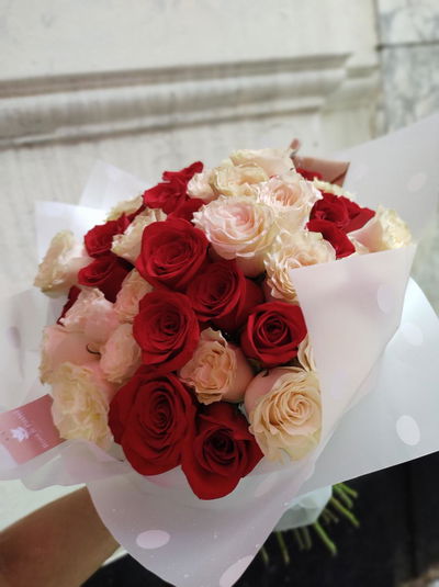 Ramo de 50 rosas importadas 