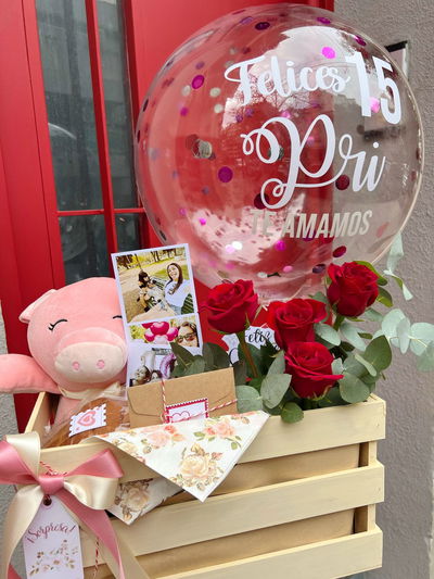 Canasta de desayuno con Peluche, rosas, globo