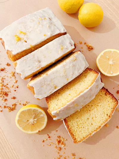 Porción de budín de Limón